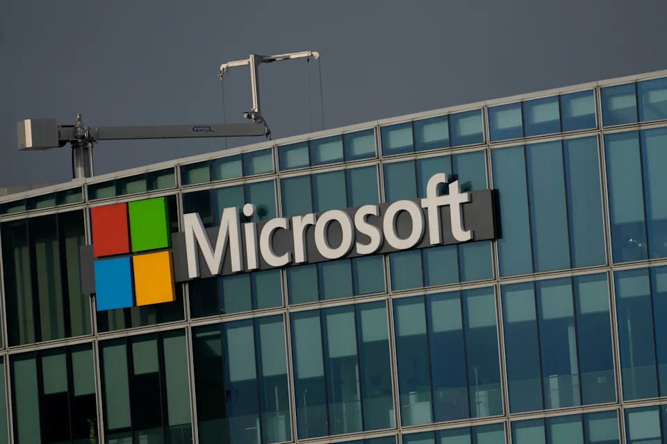 Microsoft Locks Down AI Power in Billion-Dollar Deal with Former Bitcoin Miner Microsoft Locks Down AI Power in Billion-Dollar Deal with Former Bitcoin Miner